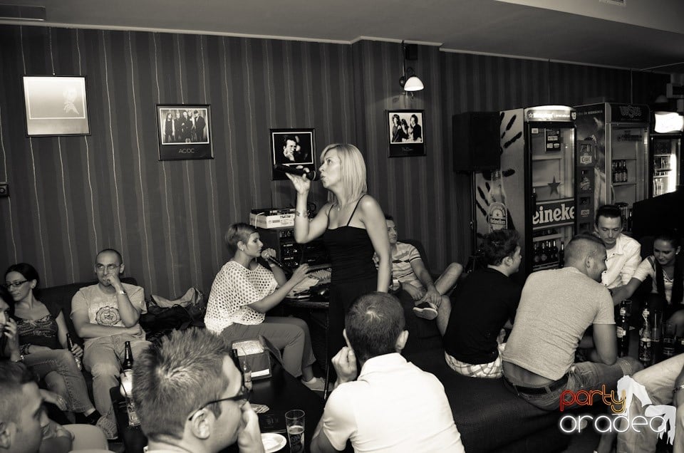 Karaoke în Delice Cafe, Delice Cafe 2