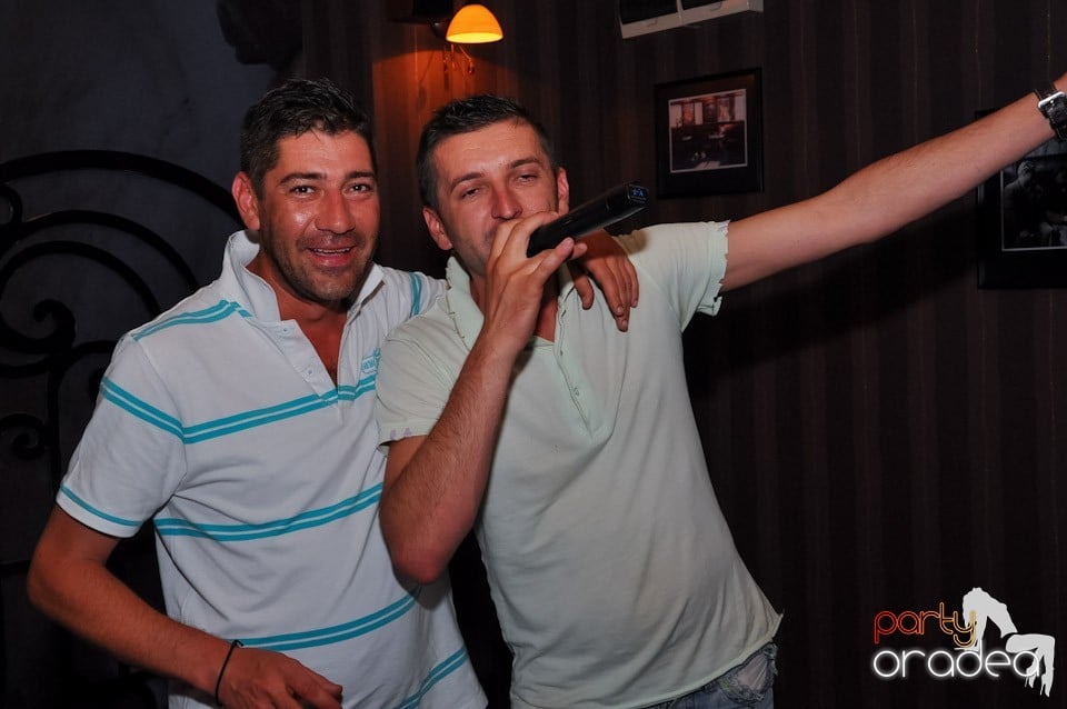 Karaoke Night în Delice Cafe 2, Delice Cafe 2