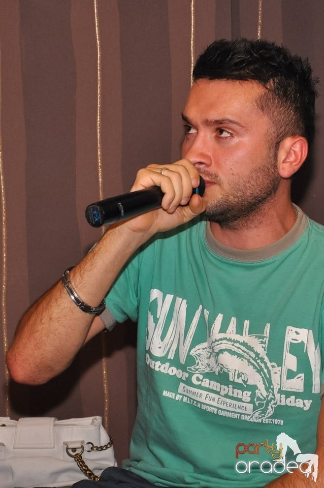 Karaoke Night în Delice Cafe 2, Delice Cafe 2