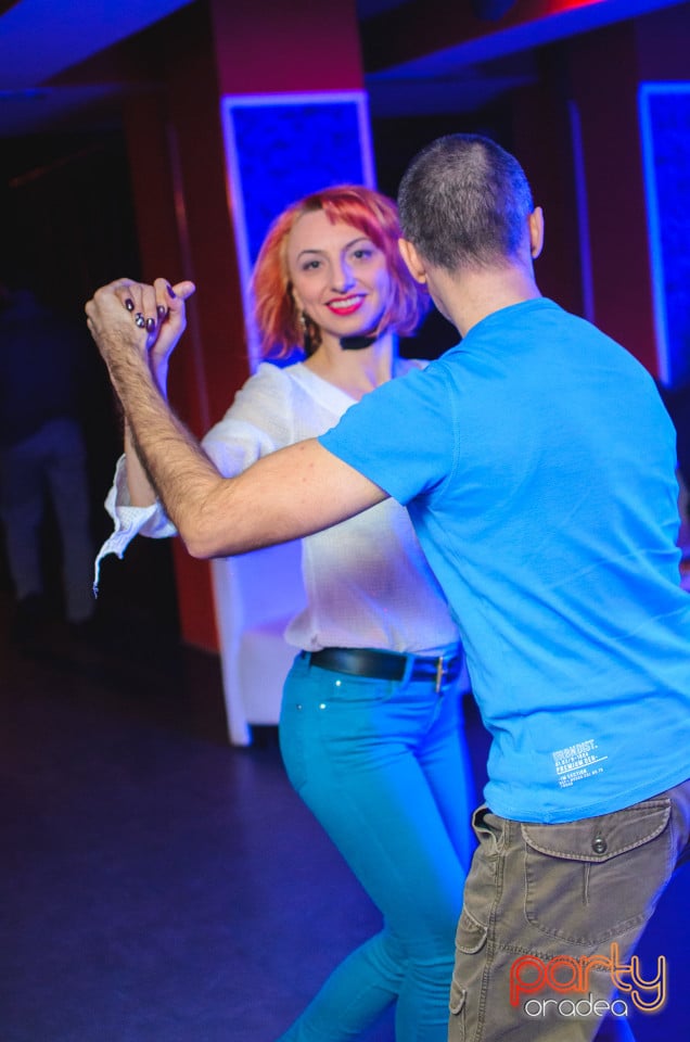 Seară de Dans în Club Life, 