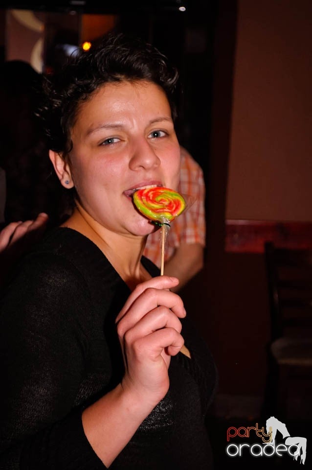 Lollipop Party în Chanson Café, 