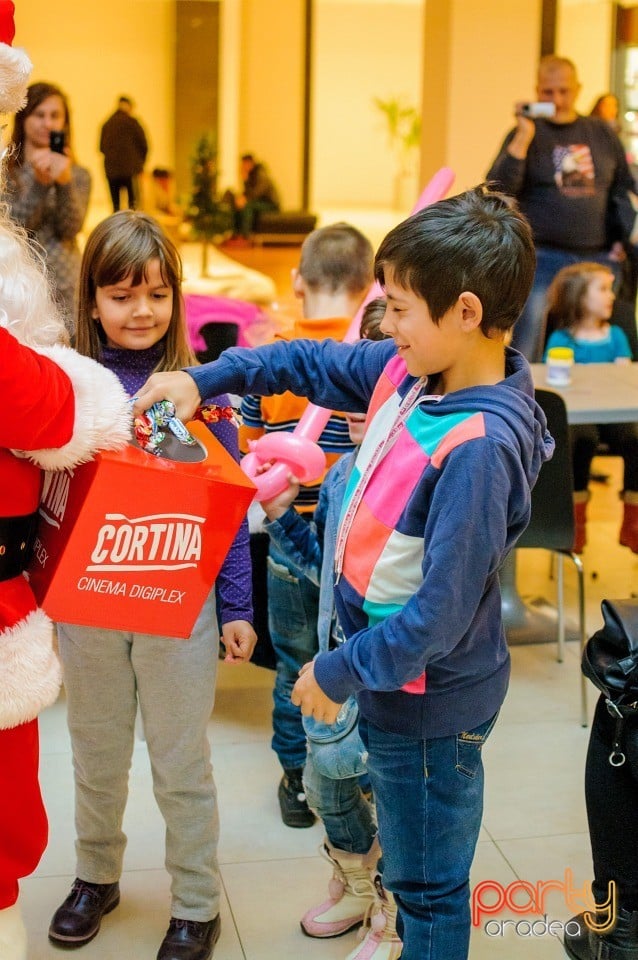 Moş Crăciun e la Oradea Shopping City, 