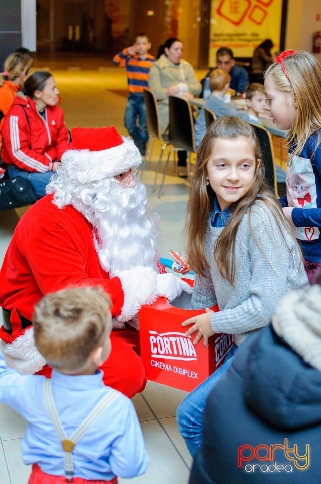 Moş Crăciun e la Oradea Shopping City, 