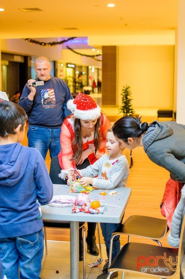 Moş Crăciun e la Oradea Shopping City, 