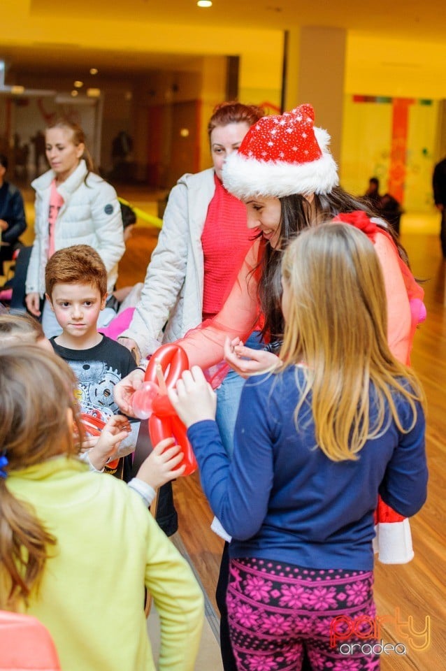 Moş Crăciun e la Oradea Shopping City, 