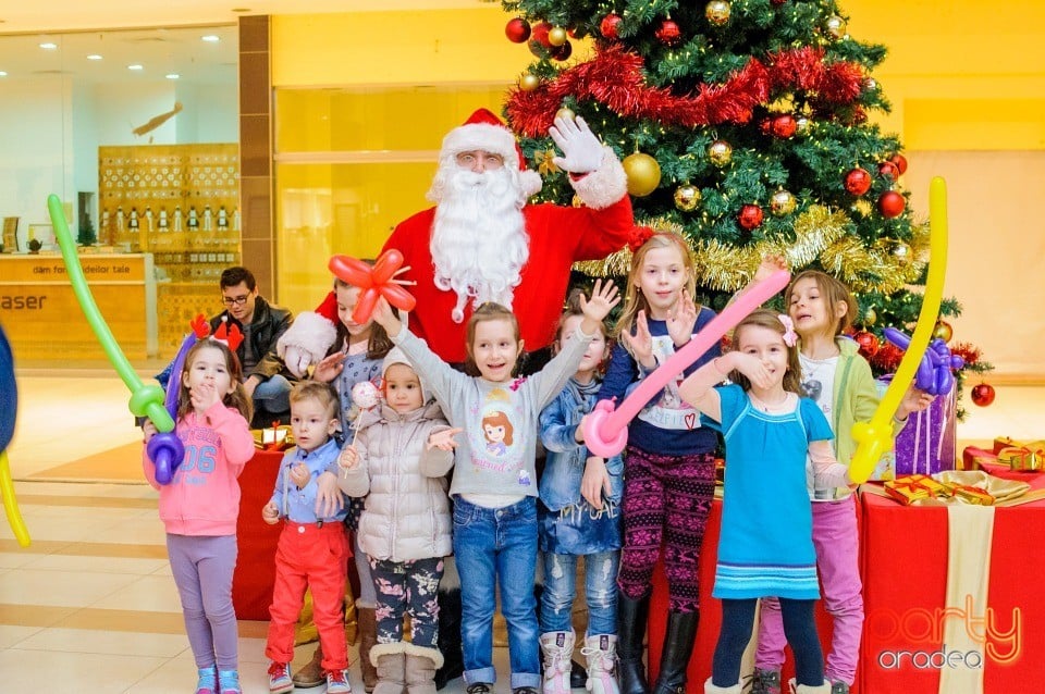 Moş Crăciun e la Oradea Shopping City, 