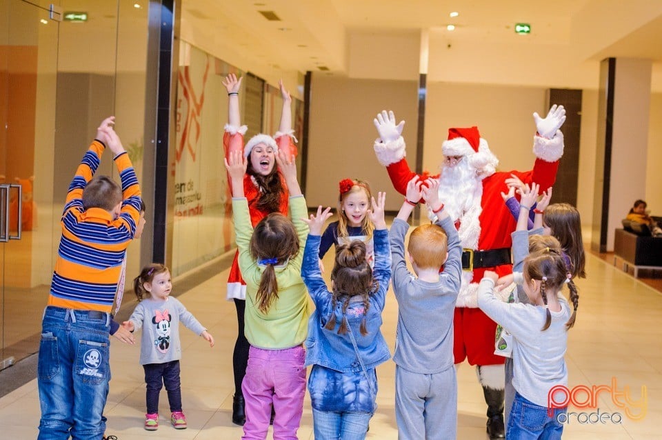 Moş Crăciun e la Oradea Shopping City, 