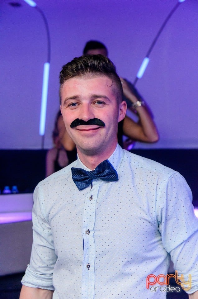 Moustache Party, 