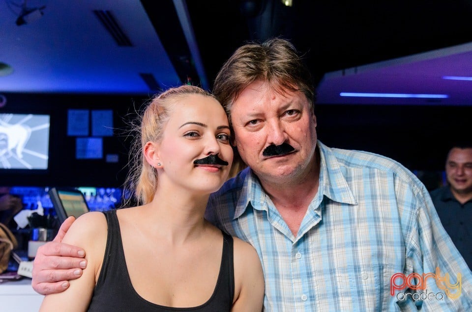 Moustache Party, 