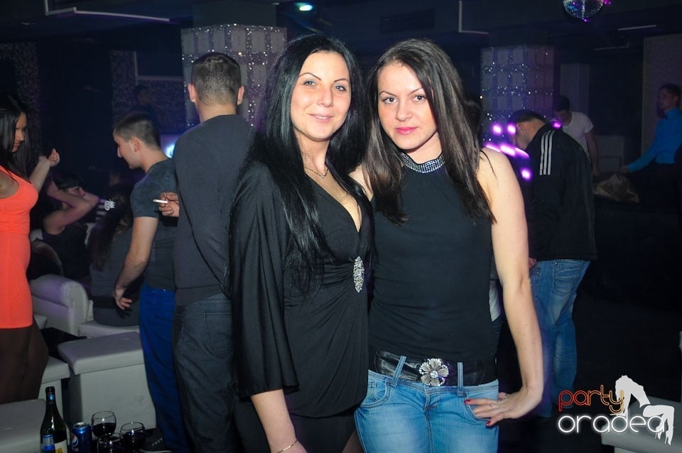 Nebunie în Club Life, 