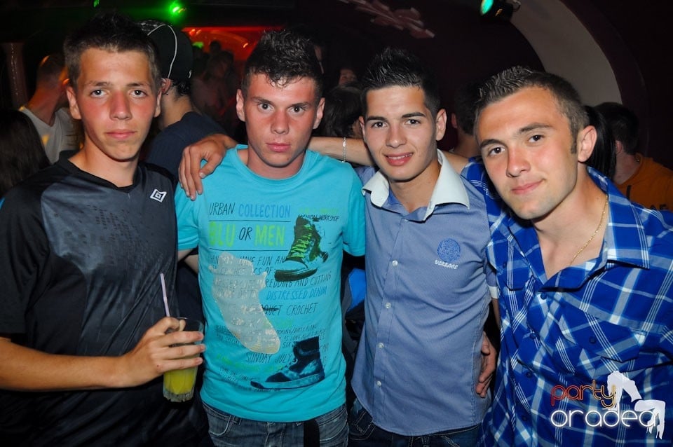 New Face Party în Club Atti's, 