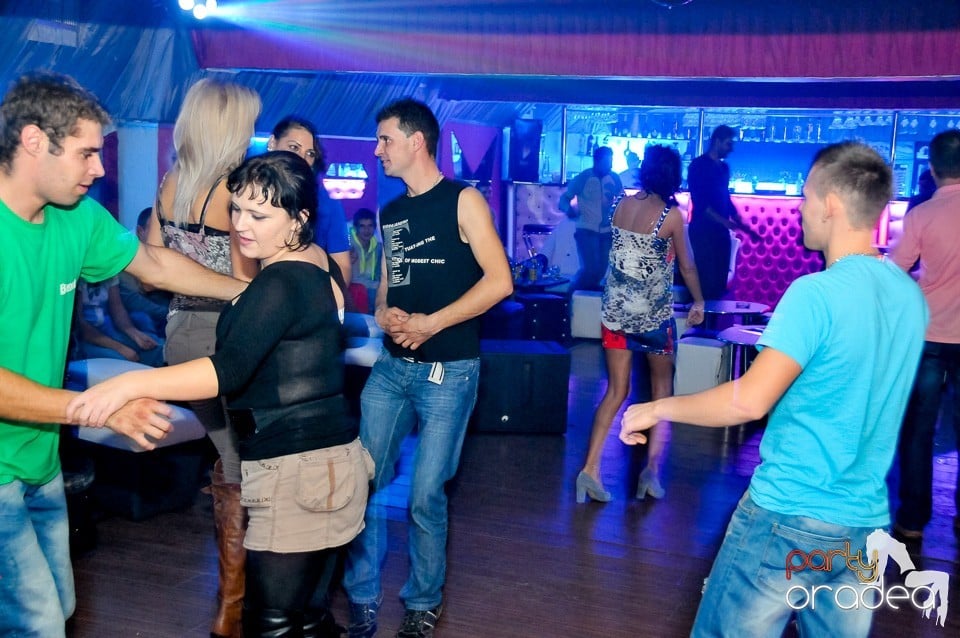 Party cu Dacian de la Oradea în Diamonds, 