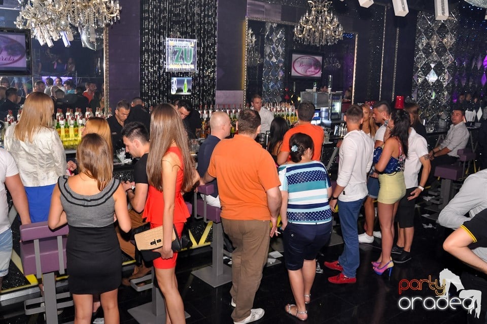 Party cu DJ Negru în The One, 