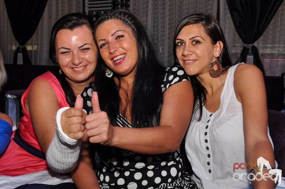 Party cu DJ Negru în The One, 