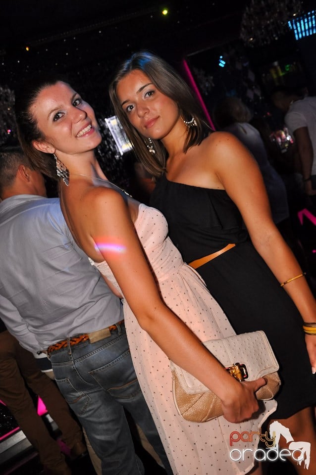 Party cu DJ Negru în The One, 