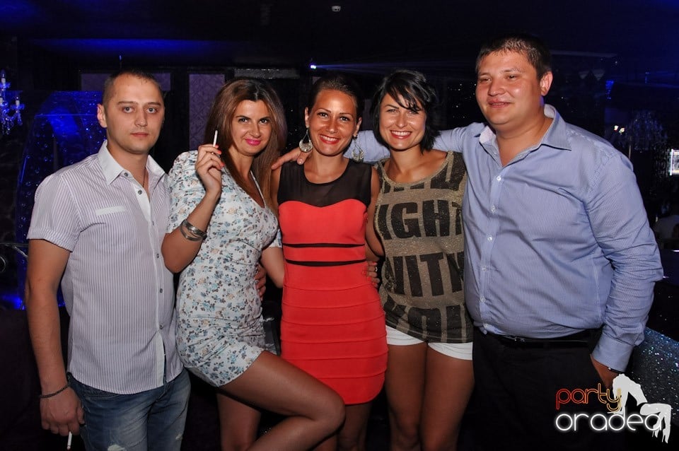 Party cu DJ Negru în The One, 