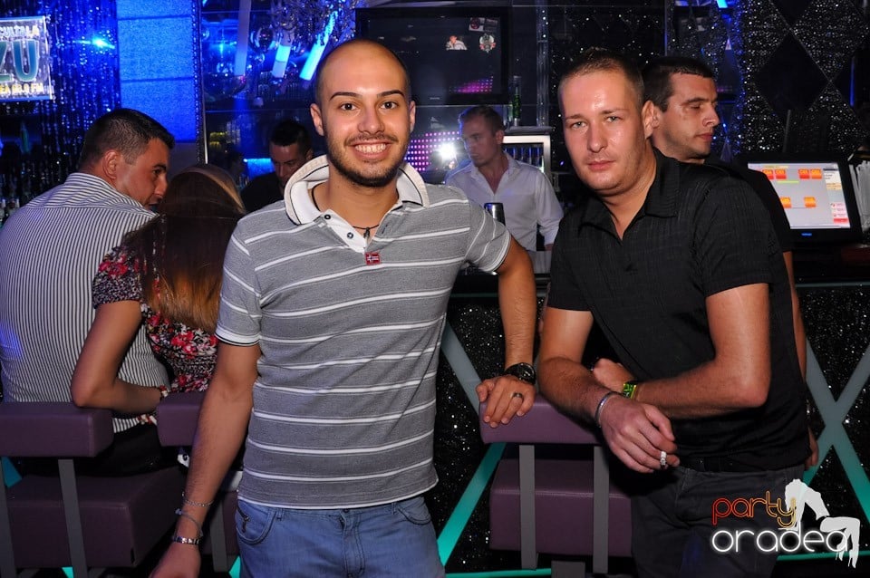 Party cu DJ Negru în The One, 