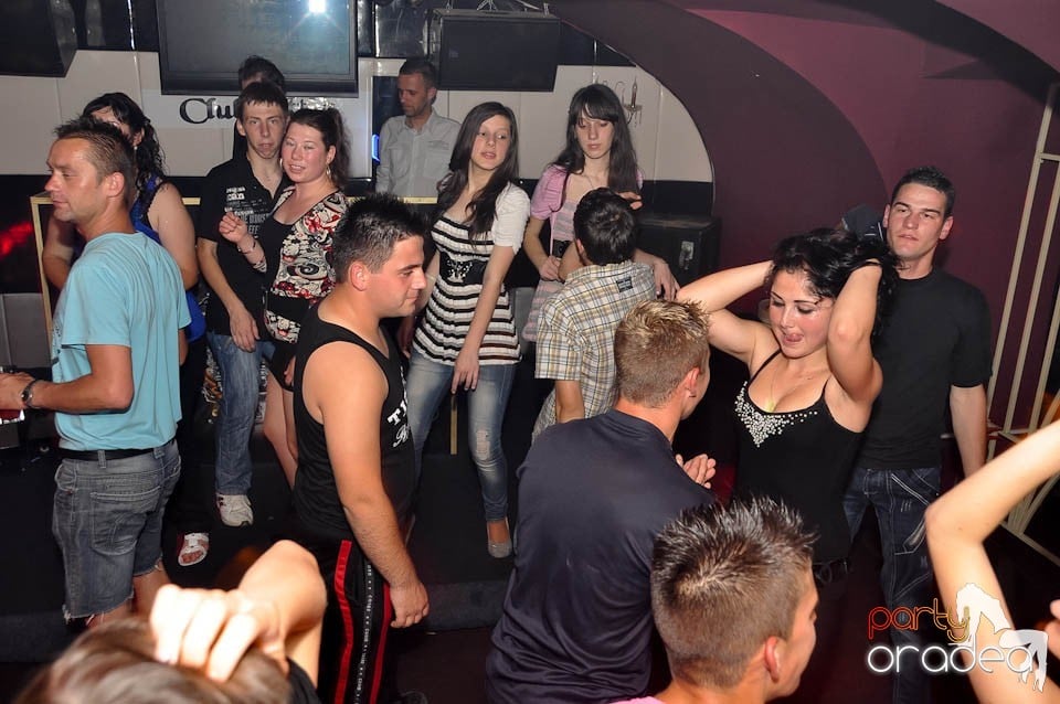 Party în Club Atti's, 