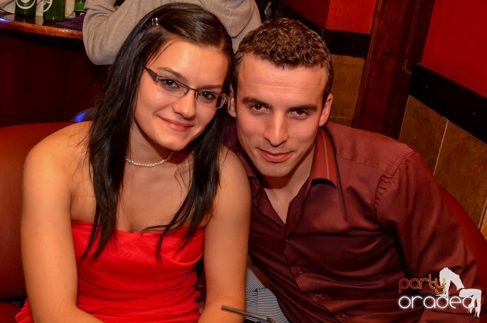 Party în Club Downtown, 