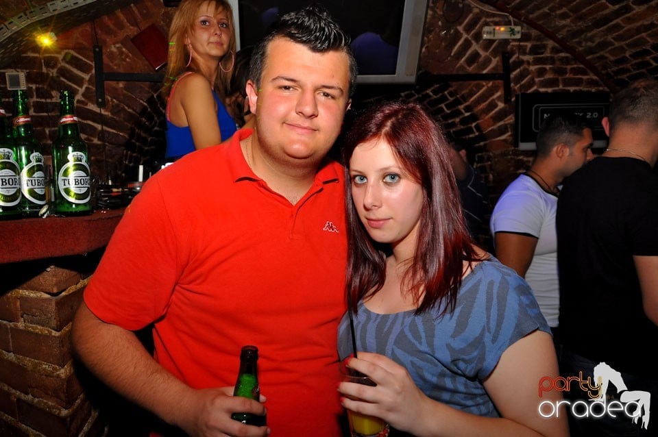 Party în Club Escape, 