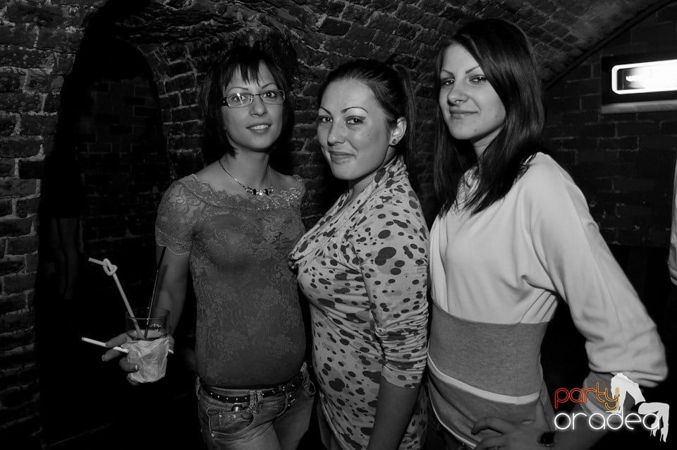 Party în Club Escape, 