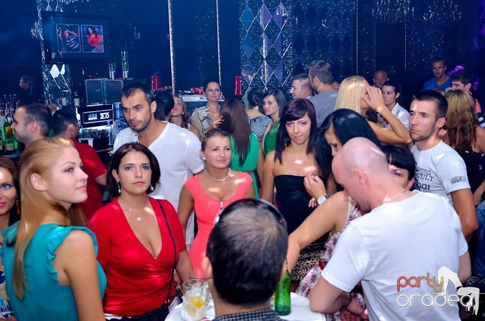 Party în Club The One cu DJ Ben Boognar, 