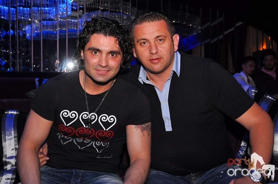 Party în Club The One, 