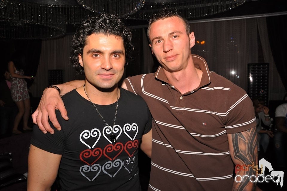 Party în Club The One, 