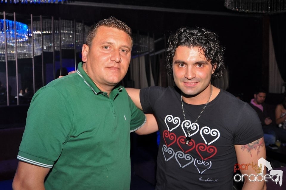 Party în Club The One, 