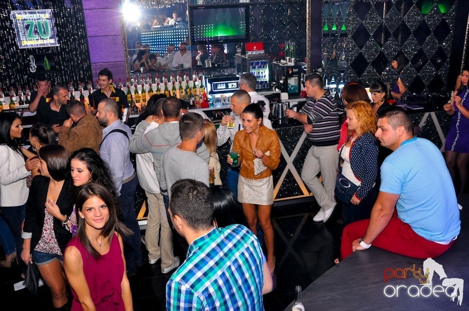 Party în Club The One, 