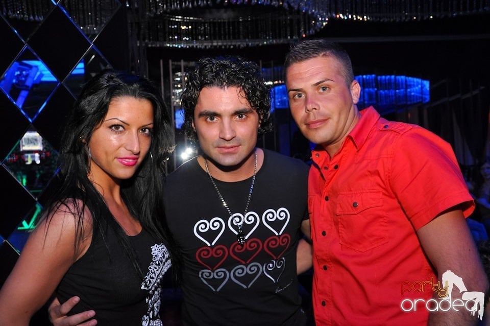 Party în Club The One, 