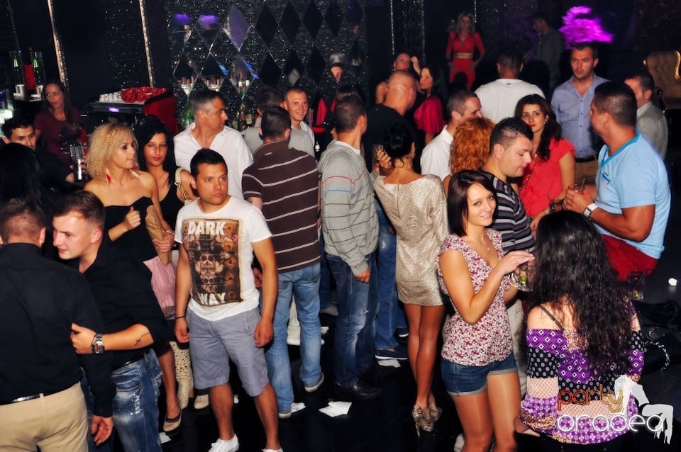 Party în Club The One, 