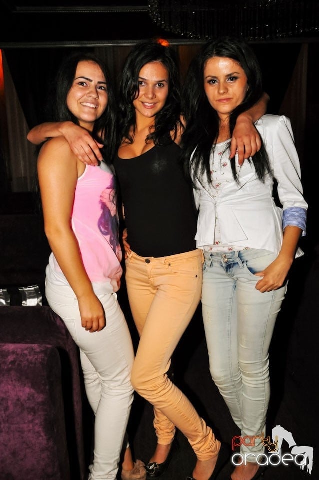 Party în Club The One, 