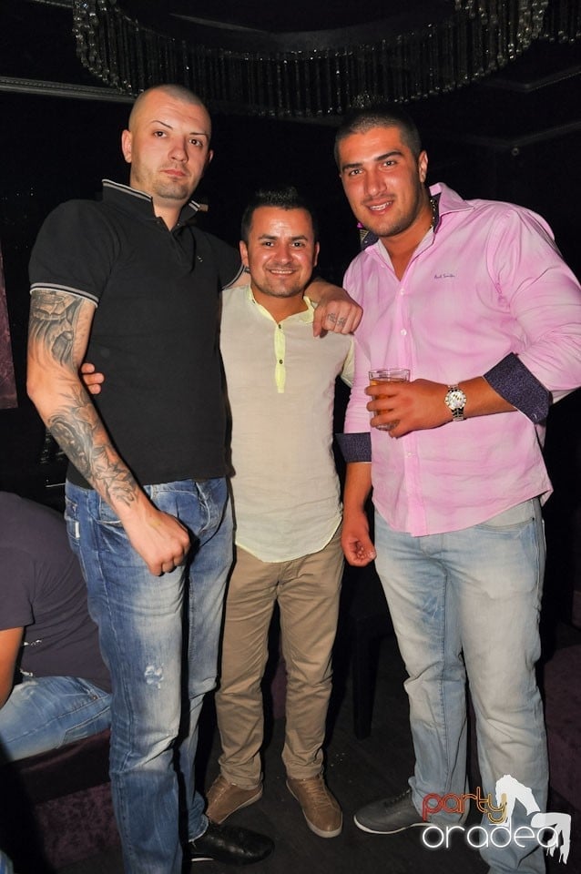 Party în Club The One, 