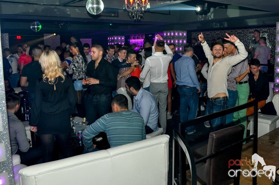 Petrecere cu Blaga de la Oradea în Club Life, 