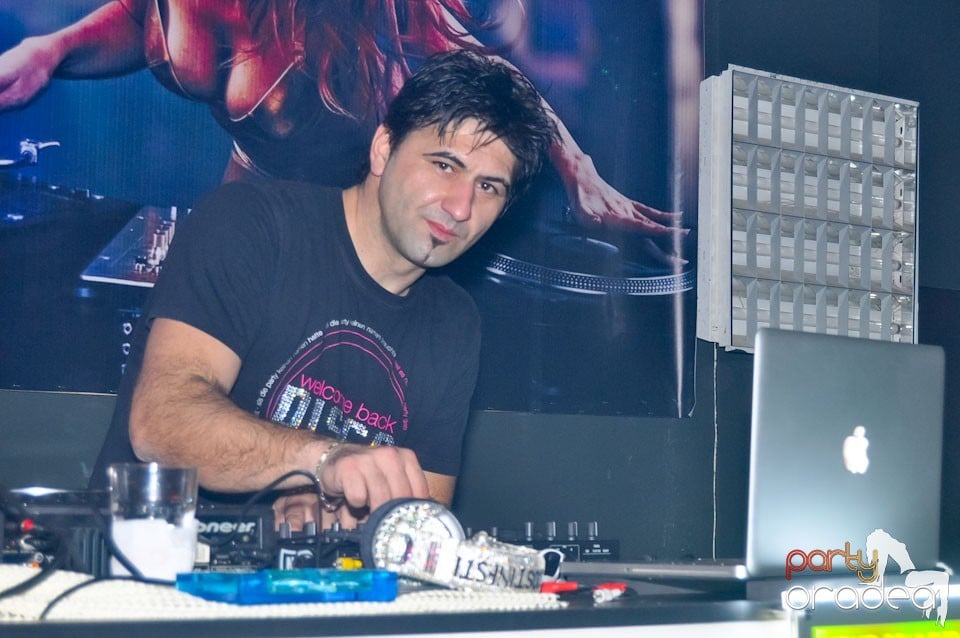 Petrecere cu DJ Jungle în Club Prestige, 