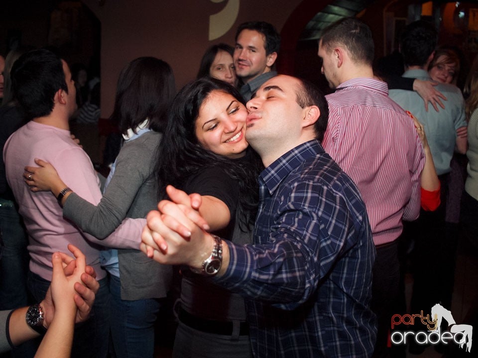 Petrecere de 8 martie în Chanson Café, 