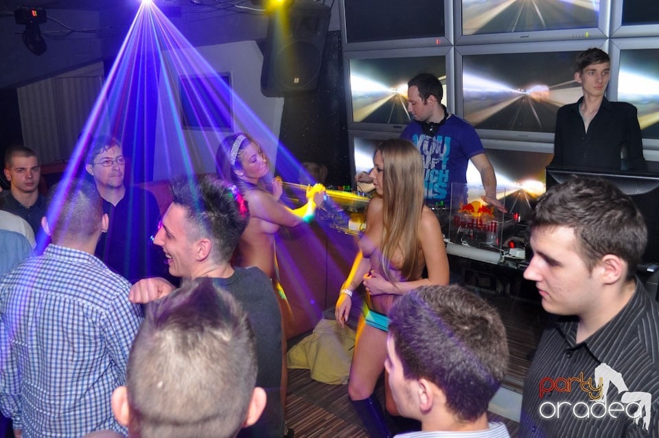 Petrecere de Ziua Bărbatului în Heat Club, 