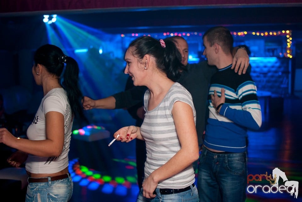 Petrecere în Club Diamonds, 