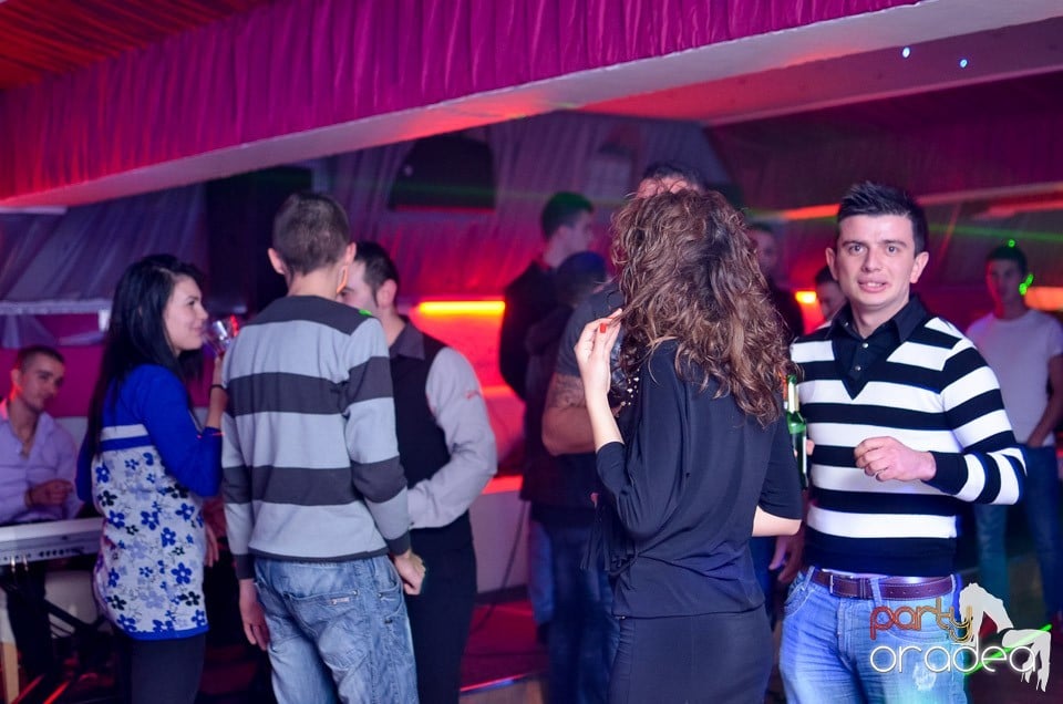 Petrecere în Club Diamonds, 