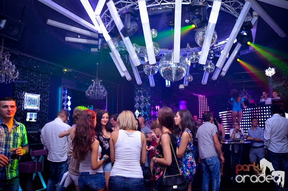 Retro Night Fever în Club The One, 