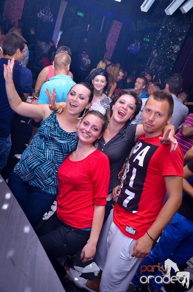 Retro Night Fever în Club The One, 