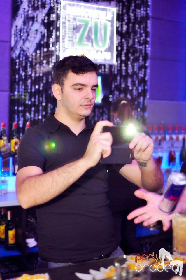 Retro Night Fever în The One, 