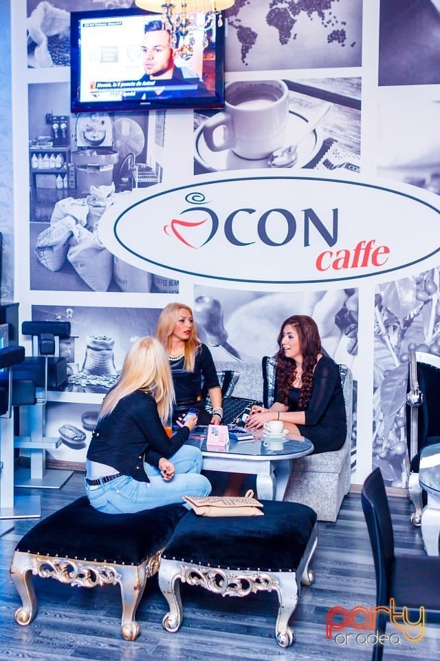 Sâmbătă seara în Icon Caffe, Icon Caffe