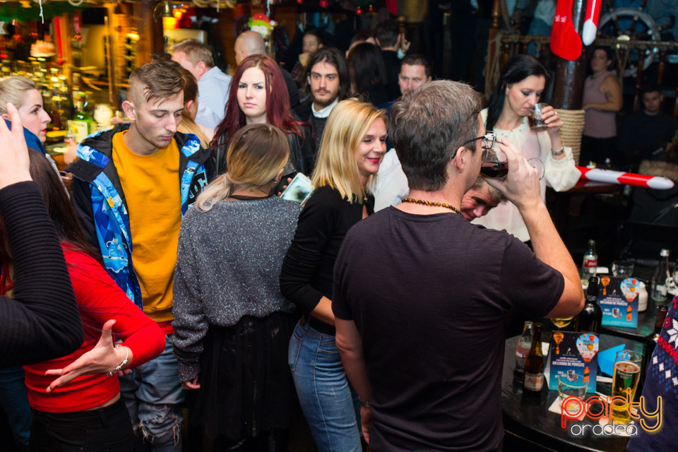 Sâmbătă seara la Columbus, Columbus Cafe