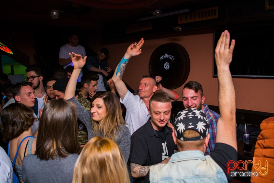 Sâmbătă seara la Edison Pub, 