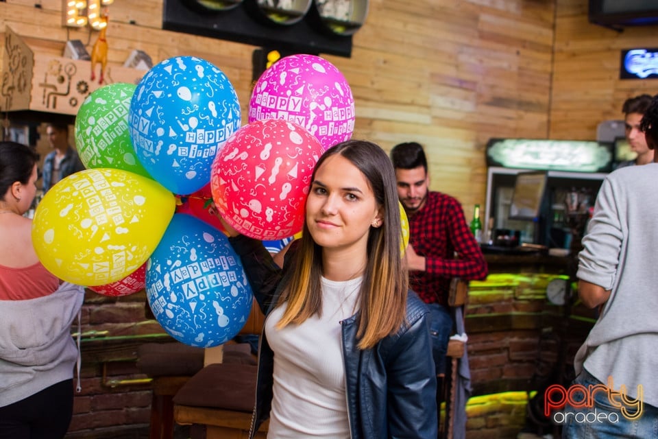 Sâmbătă seara la Steam Bar, 