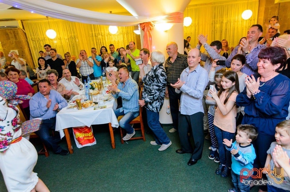 Sărbătorire de 1 Mai, Hotel Mureş