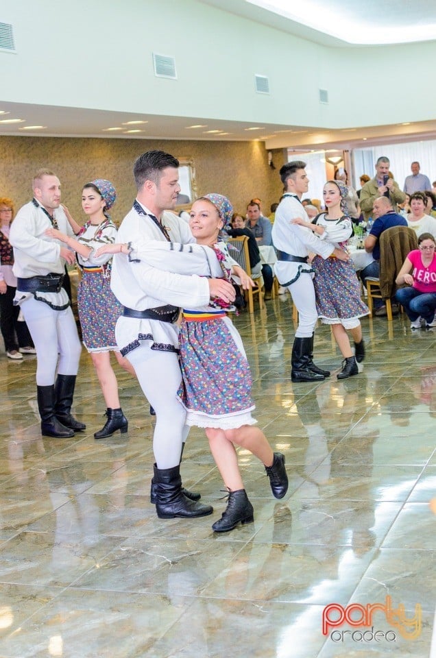 Sărbătorire de 1 Mai, Hotel Termal