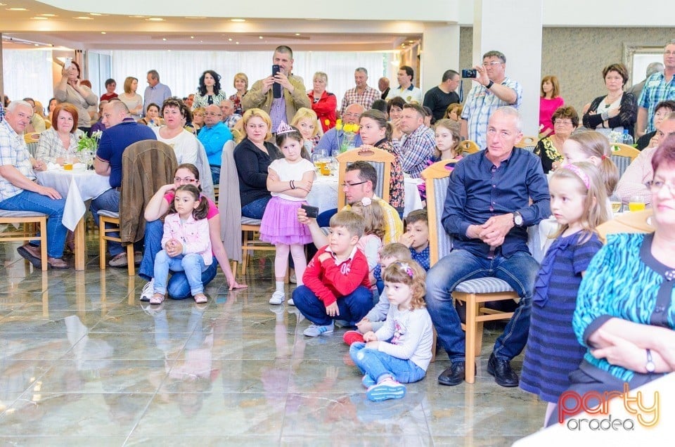 Sărbătorire de 1 Mai, Hotel Termal